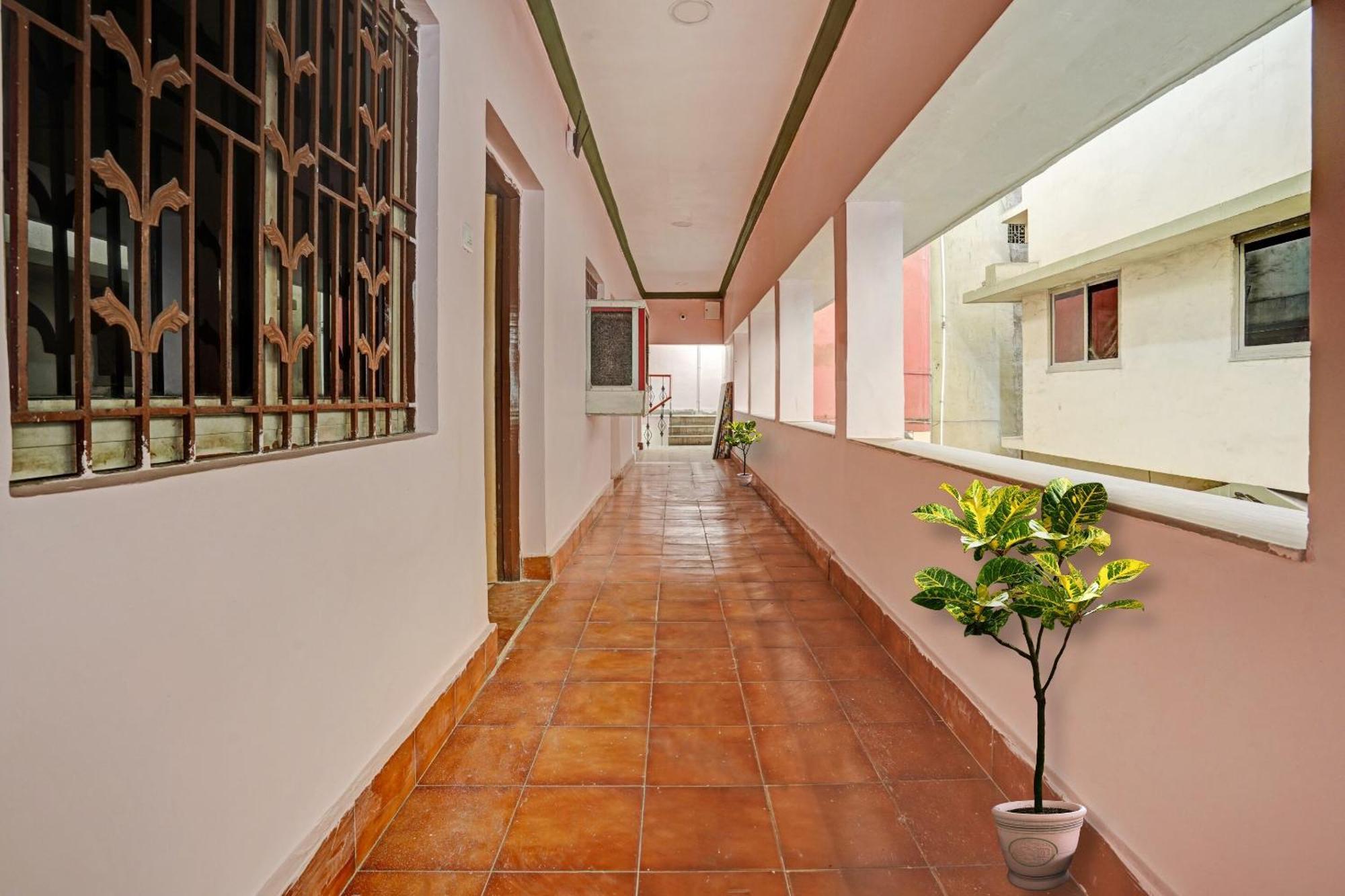 Hotel O B N Palace Rāipur 외부 사진